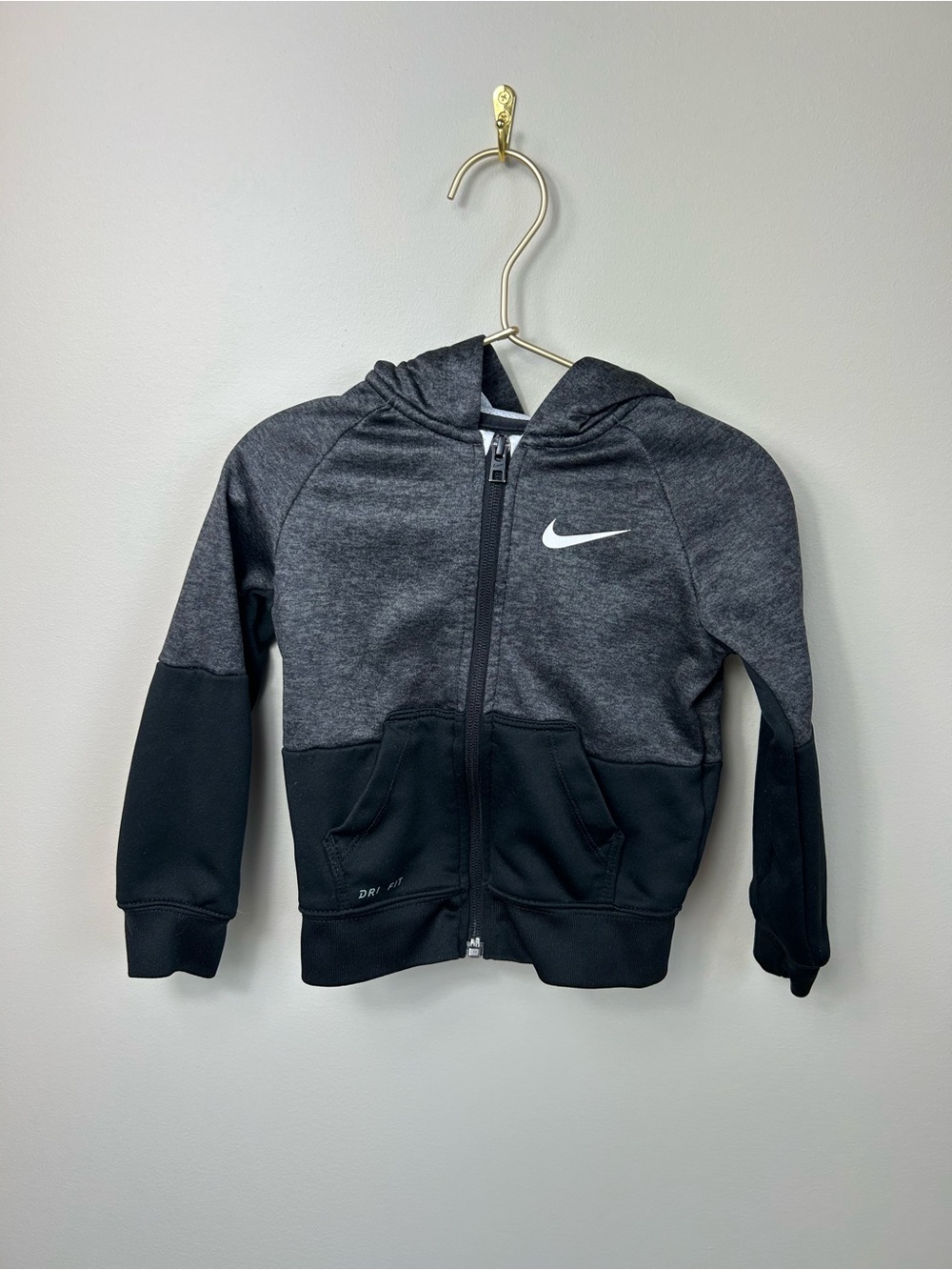 Nike Kids Dark Gray & Black Full-Zip Hooded Sweatshirt